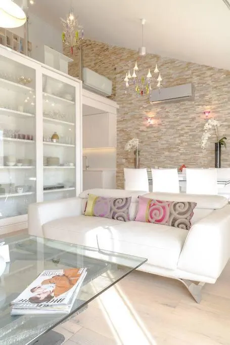 Aurore Duplex - New Apartment Lisbon Portugal